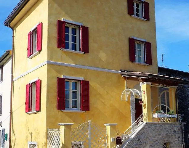 House Versilia Luca E Giada, 5 chilometri da Forte dei Marmi!